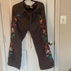 JOHNNY WAS MEDIUM GREY LINEN EMBROIDERED PANTS, GORGEOUS